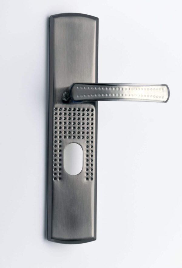 Hisec kilincs vilagito