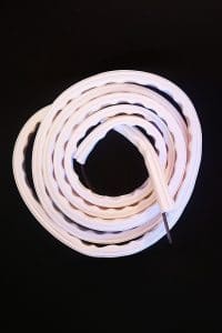 hisec-ajto-feher-szilikon-gumi-szigeteles-magnessel