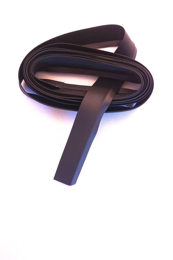 hisec-ajto-fekete-szilikon-gumi-szigeteles-az ajto-belso-elere-02 hisec-ajto-fekete-szilikon-gumi-szigeteles-az-ajto-belso-elere