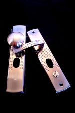 Megerősített kilincs - kívül gombos - Hisec ajtóhoz. (választható bal, jobb)