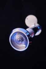 hisec-ajto-kitekinto-halszem-optikaval